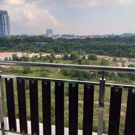 Kempas Indah @ The Secret Garden Homestay Johor Bahru Ngoại thất bức ảnh