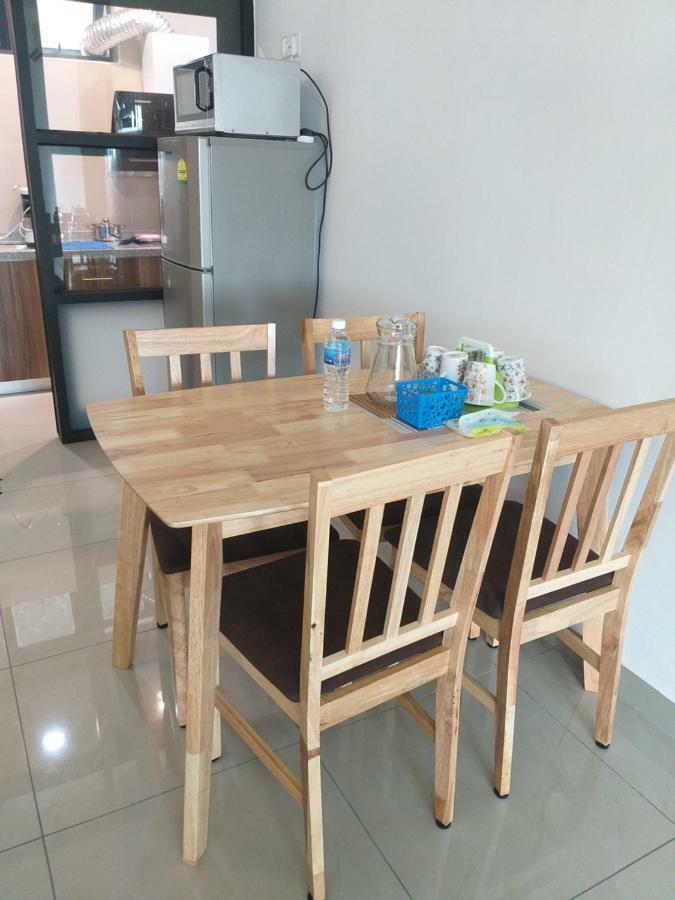 Kempas Indah @ The Secret Garden Homestay Johor Bahru Ngoại thất bức ảnh
