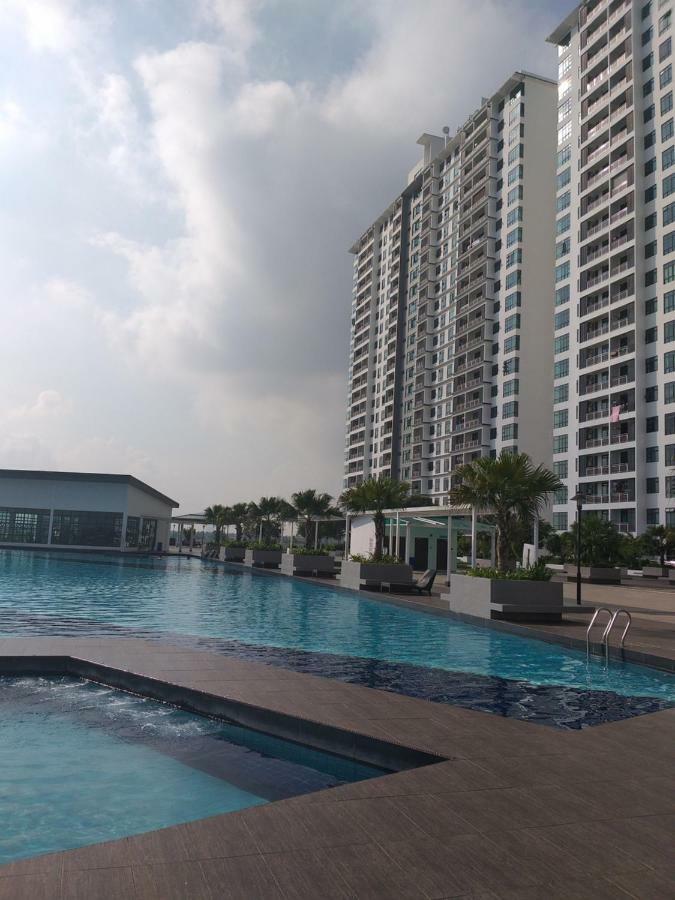 Kempas Indah @ The Secret Garden Homestay Johor Bahru Ngoại thất bức ảnh